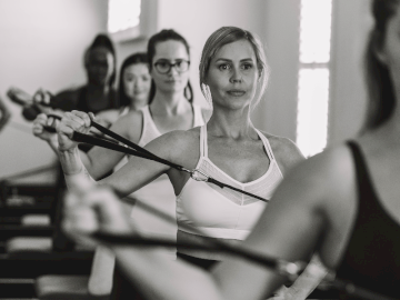 Studio Pilates -  10 class pack (2/2)