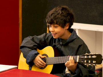 A Term of Group Guitar lessons with MusiqHub